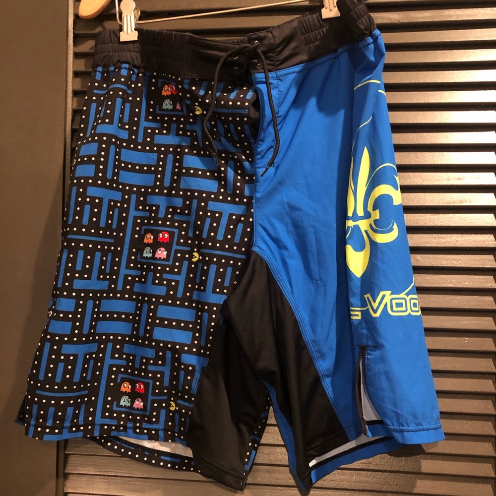 Men’s Barbell Voodoo Pac-Man shorts. Size L